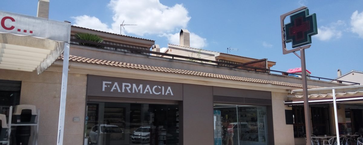 fachada farmacia 2